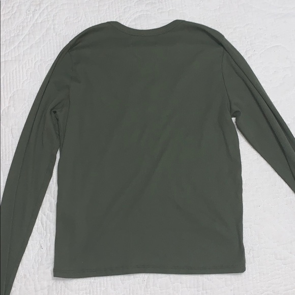 green long sleeve top - Picture 3 of 3